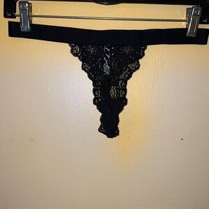 NWOT Mapalé lace thong